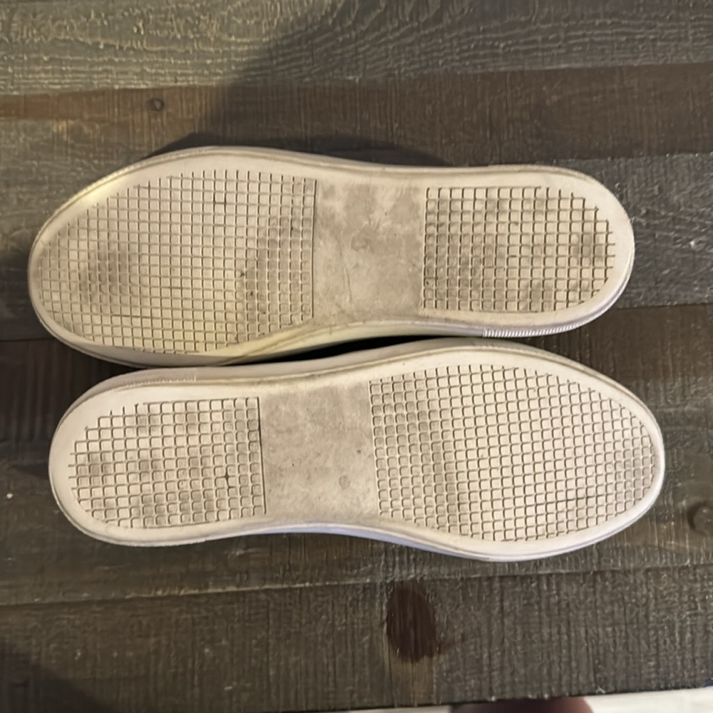 Women’s suede slip on sneakers - Picture 4 of 6